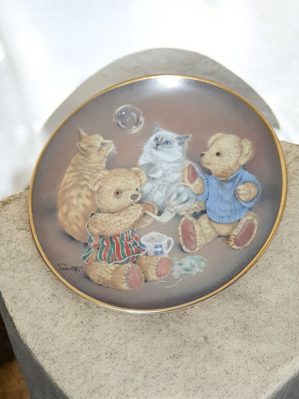 Franklin Mint Collectible Plate Bubble Buddies by Sue Willis Multi Collector 8"